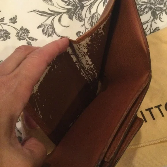 Louis Vuitton small trifold wallet - Picture 5 of 8